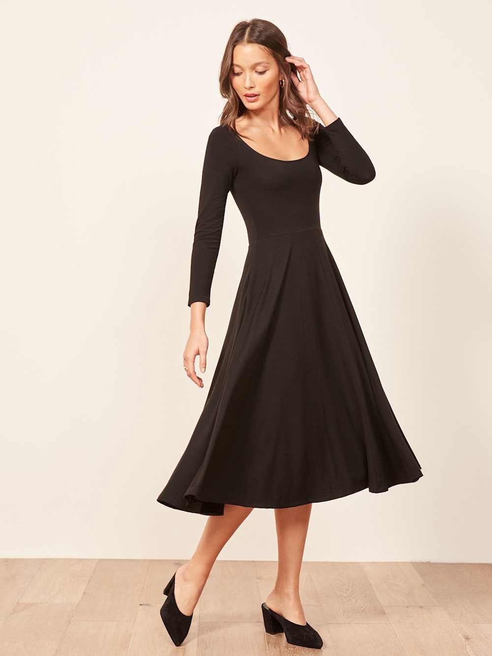 Reformation Lou dress in black | size small